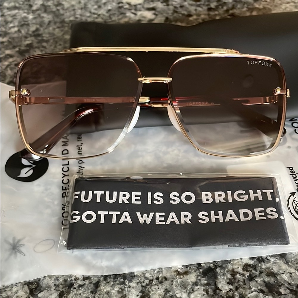 Topfoxx Gold Frame Sunglasses with Brown Gradient Lenses